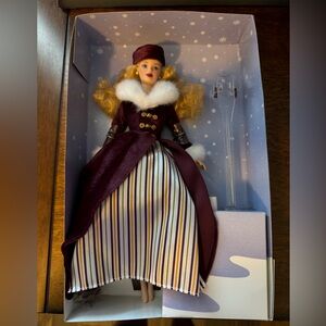 NIB VICTORIAN ICE SKATER Barbie Mattel Doll 2000 Special Edition F714691 27431